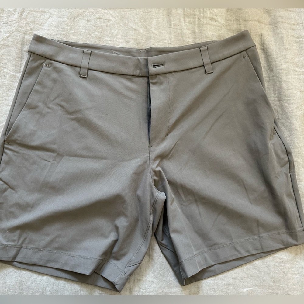 Lululemon Commission shorts 7’ inseam